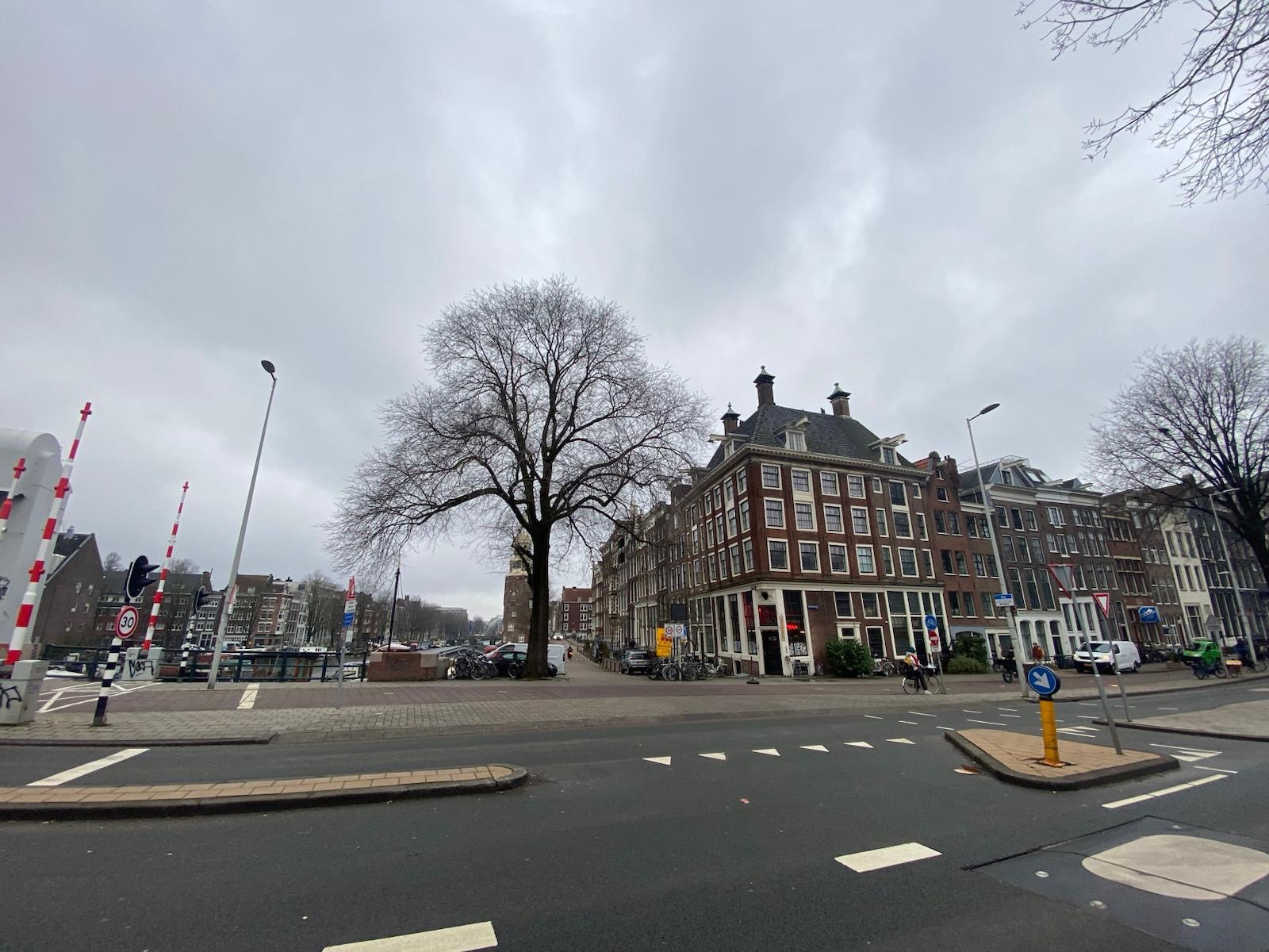 Wat mag de overheid wat jij en ik niet mogen?